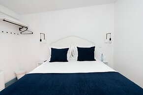 Des Arts- Guesthouse - Hostel