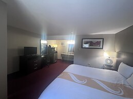 Rodeway Inn & Suites