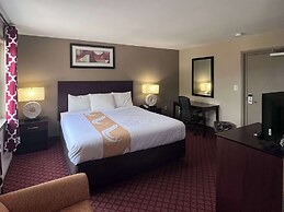 Rodeway Inn & Suites