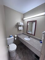 Rodeway Inn & Suites