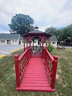 Rodeway Inn & Suites