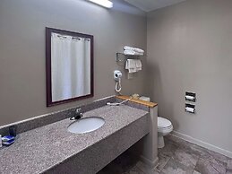 Rodeway Inn & Suites