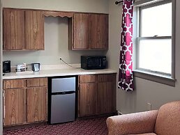 Rodeway Inn & Suites