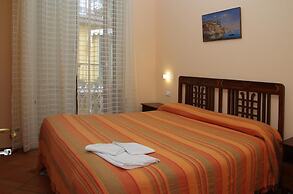 DolceVita Sorrento Guest House