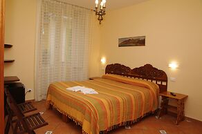 DolceVita Sorrento Guest House