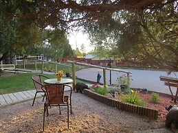 The Pines Country Inn