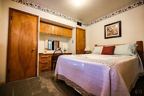 The Pines Country Inn