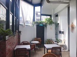 Prince To Travel Hotel