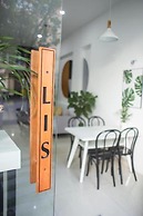 LIS Hotel