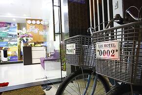 LIS Hotel
