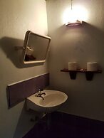 Phanom Bencha Mountain Resort