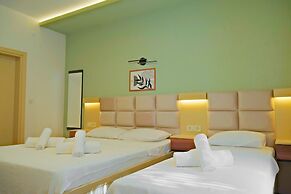 Yalim Hotel