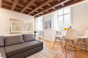 Alfama Blue Studio Loft Apartment - by LU Holidays