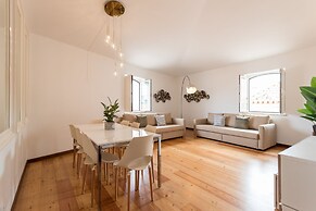 Alfama Modern Two-Bedroom Apartment w/ River View and Parking - by LU 