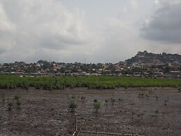 Atlantic Lumley Hotel