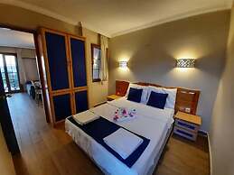 Dasis Hotel & Suites