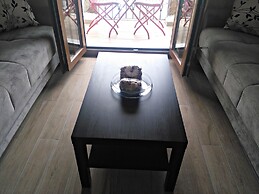 Dasis Hotel & Suites