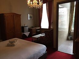 Station Hotel