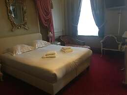 Station Hotel
