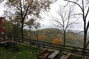 Ugurlubey Butik Dag Oteli