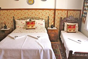 Homeros Pension & Guesthouse