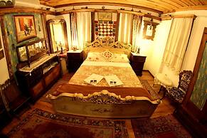 Homeros Pension & Guesthouse