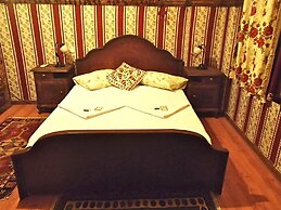 Homeros Pension & Guesthouse