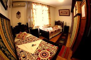 Homeros Pension & Guesthouse