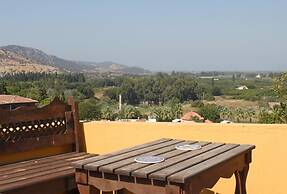 Homeros Pension & Guesthouse