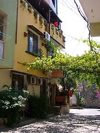 Homeros Pension & Guesthouse