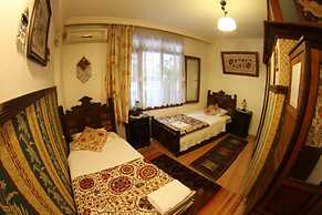 Homeros Pension & Guesthouse