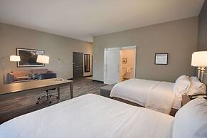 Hampton Inn & Suites at Wisconsin Dells Lake Delton