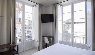 The Lights City Rooms