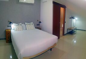 The Lights City Rooms