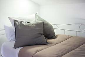 The Lights City Rooms