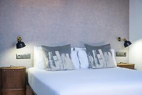 The Lights City Rooms