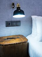 The Lights City Rooms