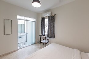 The Grand Meshmosh Hotel