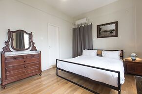 The Grand Meshmosh Hotel