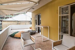 The Grand Meshmosh Hotel