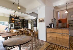 The Grand Meshmosh Hotel