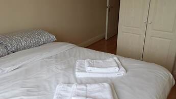 Charlemont Holiday Apartment