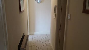 Charlemont Holiday Apartment