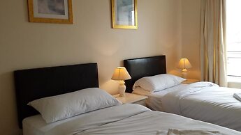 Charlemont Holiday Apartment