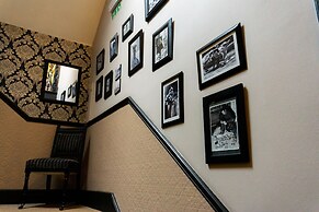 Yann's at Glenearn House