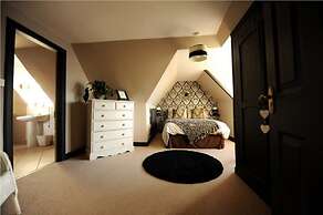 Yann's at Glenearn House