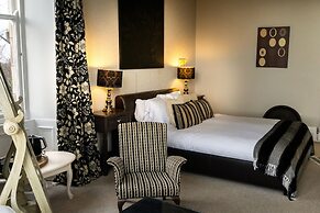 Yann's at Glenearn House