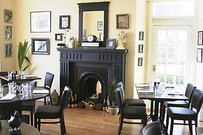 Yann's at Glenearn House