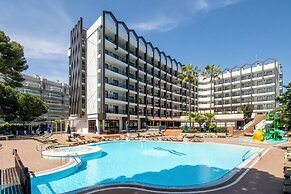 Golden Avenida Family Suites