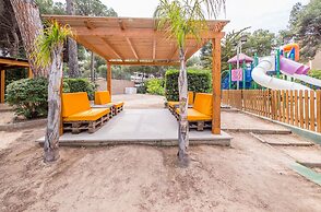Golden Avenida Family Suites
